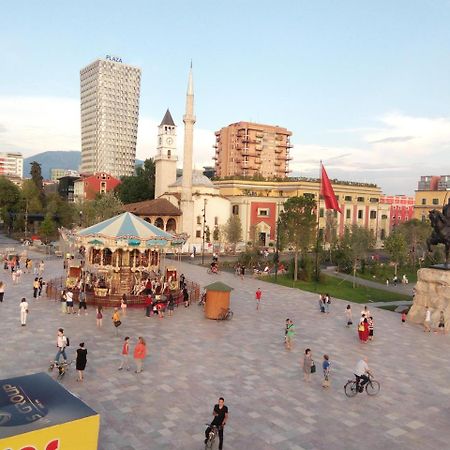 Luxury Tirana Apartment ภายนอก รูปภาพ
