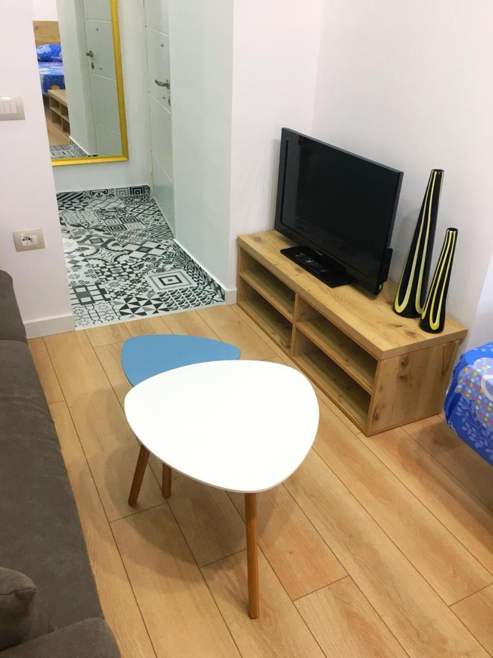 Luxury Tirana Apartment ภายนอก รูปภาพ