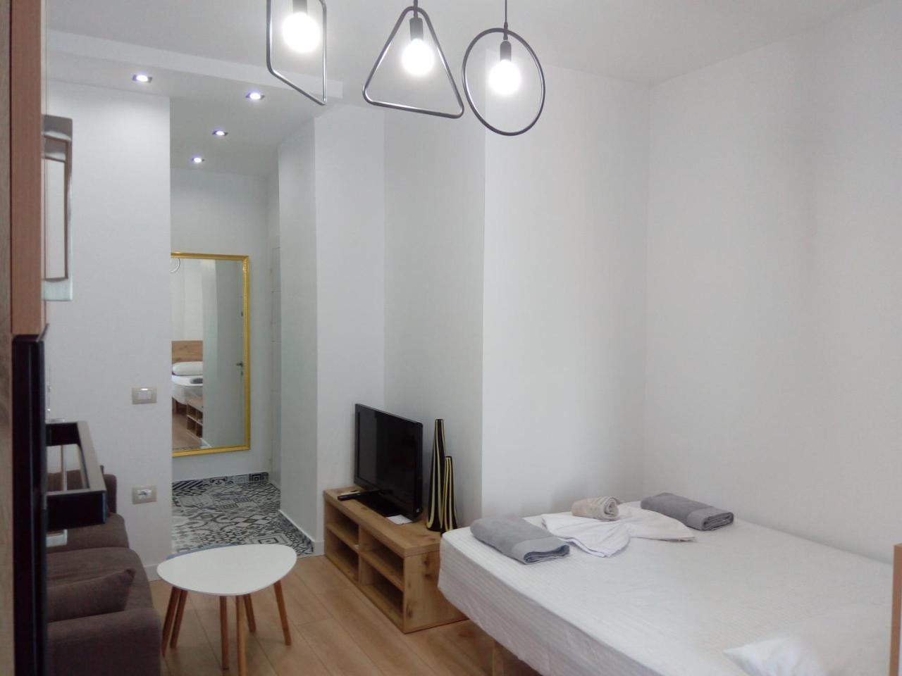 Luxury Tirana Apartment ภายนอก รูปภาพ